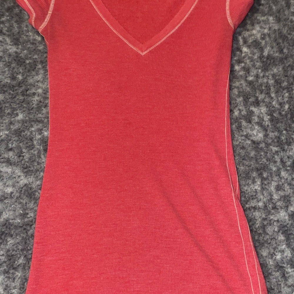 Abercrombie & Fitch Red V-Neck Tee